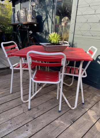Ensemble Table & Chaises Rouge Guinguette - 1